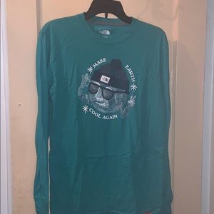 Long sleeve men’s north face shirt